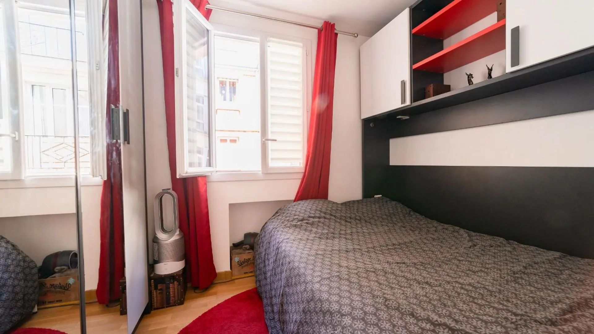 Superb Bright Apartment Paris