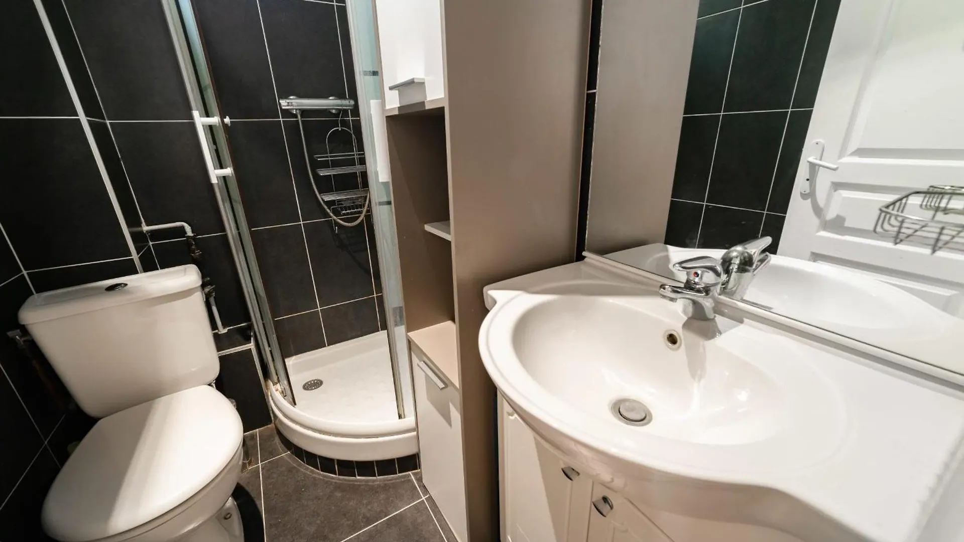 Superb Bright Apartment Paryż