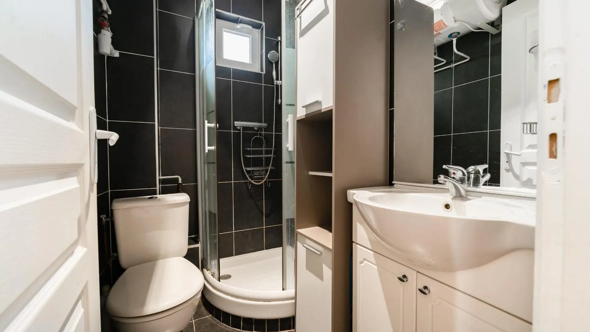 Superb Bright Apartment Paryż